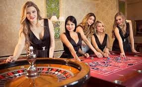 Tangkapan layar aplikasi qq88asia login menampilkan menu permainan slot dan sportsbook